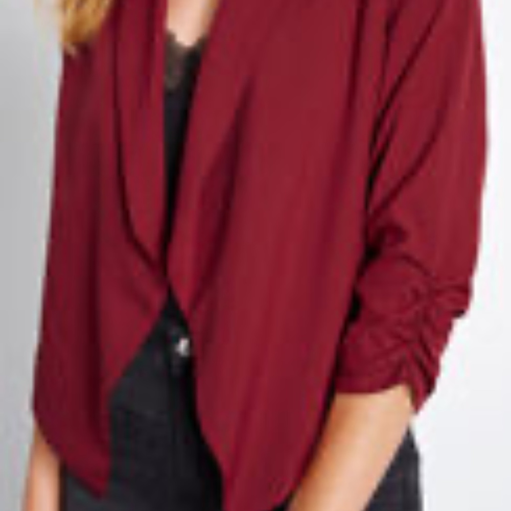 Modcloth Marketing Maven Draped Blazer in Burgundy